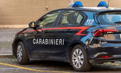 O moldoveancă care lucra în Italia ca îngrijitoare a unei vârstnice cu dizabilități - plasată în arest. Ar fi umilit, bătut și jefuit bătrâna. Ce a făcut aceasta când au sosit carabinierii