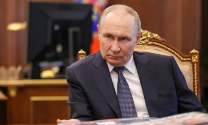 Vladimir Putin „este preocupat de sănătate și longevitate”. Dezvăluirile omului care i-a scris biografia, despre metodele folosite pentru a-și prelungi viața Vladimir Putin „este preocupat de sănătate și longevitate”. Dezvăluirile omului care i-a scris biografia, despre metodele folosite pentru a-și prelungi viața