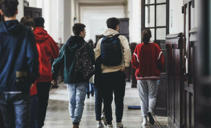 Record absolut în Franța: O elevă de 9 ani a obținut diploma de bacalaureat Record absolut în Franța: O elevă de 9 ani a obținut diploma de bacalaureat