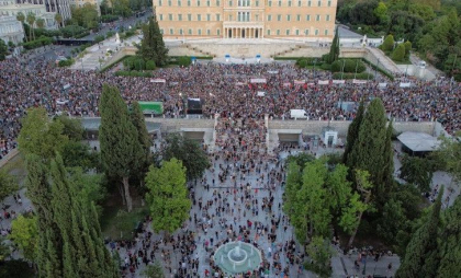 Violențe la Atena, după proteste antiguvernamentale. De ce au ieșit grecii în stradă
