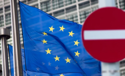 Unul dintre oamenii lui Trump a explicat ce trebuie să facă europenii pentru noi sancțiuni contra Rusiei. Între timp, Moscova a ținut să transmită ceva Occidentului
Unul dintre oamenii lui Trump a explicat ce trebuie să facă europenii pentru noi sancțiuni contra Rusiei. Între timp, Moscova a ținut să transmită ceva Occidentului