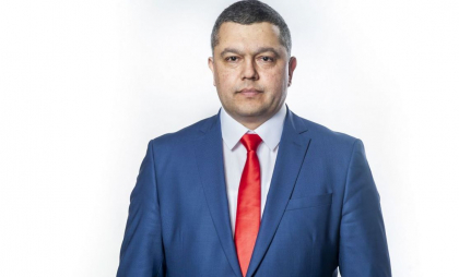 Viorel Melnic, unul dintre apropiații lui Șor, reținut: A fost vizat în raportul Kroll. Alte 15 persoane - reținute pentru corupere electorală, finanțare ilegală și spălare de bani Viorel Melnic, unul dintre apropiații lui Șor, reținut: A fost vizat în raportul Kroll. Alte 15 persoane - reținute pentru corupere electorală, finanțare ilegală și spălare de bani