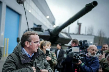 „Clar setate pe această traiectorie.” Germania spune că incursiunea dronelor rusești în Polonia a fost „o acțiune deliberată”