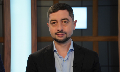 De la coaliții fragile și instabilitate totală, până la o majoritate pro-rusă ce ar putea deraia drumul european. Valeriu Pașa despre scenariile de după alegerile parlamentare