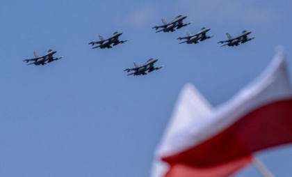 Polonia: Incursiunile dronelor rusești au fost teste pentru NATO, avertizează ministrul de externe Sikorski