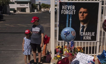 Înmormântarea lui Charlie Kirk: Ceremonie grandioasă în Arizona, cu Trump și JD Vance printre vorbitori