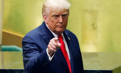 Trump amenință Rusia cu taxe vamale „foarte puternice, care ar opri foarte repede vărsarea de sânge”, dar îi ia în colimator și pe aliații europeni Trump amenință Rusia cu taxe vamale „foarte puternice, care ar opri foarte repede vărsarea de sânge”, dar îi ia în colimator și pe aliații europeni