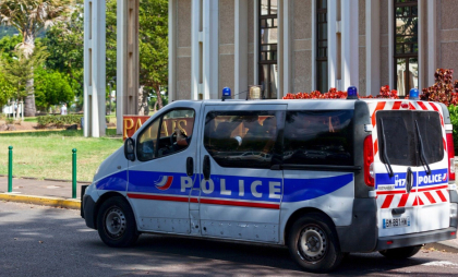 Profesoară de muzică înjunghiată în față de un elev de gimnaziu, în Franța. Este un caz „izolat”, spune primarul
Profesoară de muzică înjunghiată în față de un elev de gimnaziu, în Franța. Este un caz „izolat”, spune primarul