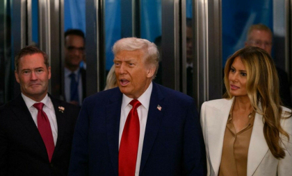 Trump nu a glumit după incidentele de la sediul ONU. Liderul SUA crede că a fost o „triplă sabotare”. Ce i s-a întâmplat - VIDEO
Trump nu a glumit după incidentele de la sediul ONU. Liderul SUA crede că a fost o „triplă sabotare”. Ce i s-a întâmplat - VIDEO