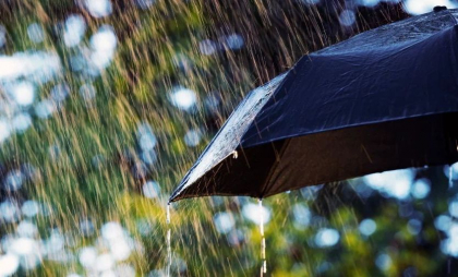 Ploi slabe în nordul țării. Cum va fi vremea astăzi, dar și în următoarele zile. Prognoza meteo
