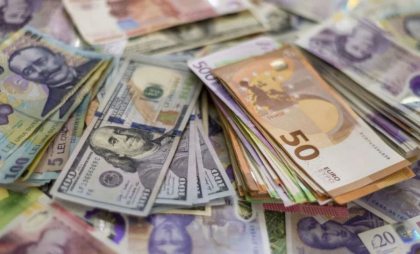 Curs valutar BNM pentru 26 septembrie. Cât costă un euro și un dolar - FOTO