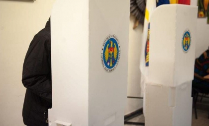 START VOT! Toate secțiile de votare din țară au fost deschise. Circa 2,8 milioane de alegători sunt așteptați la urne START VOT! Toate secțiile de votare din țară au fost deschise. Circa 2,8 milioane de alegători sunt așteptați la urne