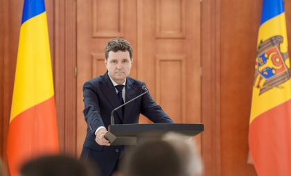 Președintele României, Nicușor Dan i-a îndemnat pe basarabeni să iasă la vot: „E o chestiune foarte serioasă. Zi decisivă” Președintele României, Nicușor Dan i-a îndemnat pe basarabeni să iasă la vot: „E o chestiune foarte serioasă. Zi decisivă”