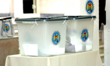 Incident la o secție de votare din capitală: O femeie a votat pentru fiica ei Incident la o secție de votare din capitală: O femeie a votat pentru fiica ei