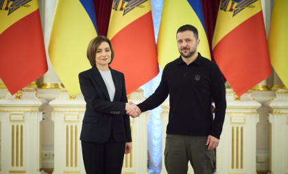 Volodimir Zelenski a telefonat-o pe Maia Sandu: „Am avut plăcerea să o felicit pentru o victorie foarte importantă și să-i urez succes"