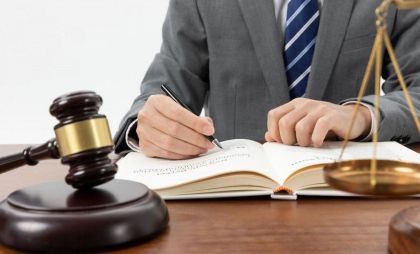 Un avocat - condamnat definitiv de CSJ pentru trafic de influență: A cerut bani pentru „intervenții” la procurori și judecători