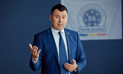 Partidul Democrația Acasă, vizat de două sesizări la CEC, riscă să piardă mandatele în Parlament. Urmărește ședința CEC