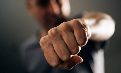 Bărbat de 73 de ani, bătut crunt de fiul său în Dubăsari: Victima, internată cu comoție cerebrală și fracturi multiple
