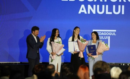 Pedagogii de excepție ai anului 2025, premiați la Chișinău: „Educația este cheia viitorului Republicii Moldova”