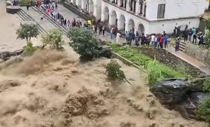 Cel puţin 22 de oameni au murit în Nepal în urma ploilor abundente - VIDEO