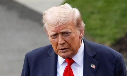 Trump amenință că Hamas va fi „distrus complet” dacă refuză să cedeze puterea în Gaza. Ce spune liderul SUA despre negocierile de pace