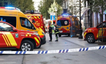 O clădire s-a prăbuşit în plin centrul Madridului. Mai mulți muncitori sunt căutați printre dărâmături - VIDEO
