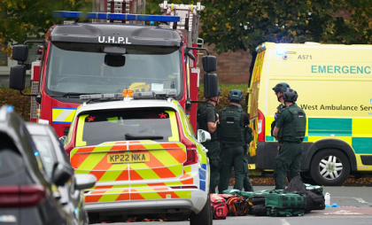 Autorul atacului de la sinagoga din Manchester a sunat la poliţie în timpul atentatului. Ce le-a spus oamenilor legii - FOTO
