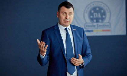 Curtea de Apel Centru a anulat parțial hotărârea CEC prin care a dispus privarea de alocații din bugetul de stat pentru 12 luni a Partidului Democrația Acasă, condus de Vasile Costiuc 