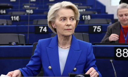 Ursula von der Leyen a supraviețuit celor două moțiuni de cenzură din Parlamentul European. Mesajul postat la scurt timp
