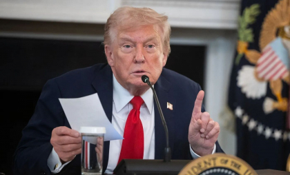 Marco Rubio îl întrerupe brusc pe Donald Trump. Biletul înmânat liderului SUA, chiar înainte ca Israel și Hamas să anunțe acordul pentru armistițiu