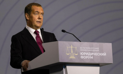 Medvedev avertizează: Livrarea de Tomahawk Ucrainei „s-ar putea termina prost pentru toată lumea, inclusiv pentru Trump”

