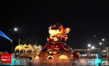 Locuitorii și turiștii din capitala Chinei au avut parte, în acest weekend, de un spectacol impresionant de lumini - VIDEO