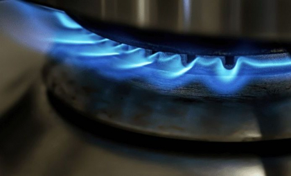 Clipe de groază pentru două copile din Nisporeni: Au suferit arsuri în urma unei deflagrații produse de la o butelie de gaz propan-butan. IGSU vine cu detalii
