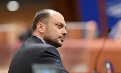 Moscova a emis mandat de arestare pe numele unui disident pe care l-a eliberat acum un an în cel mai mare schimb de prizonieri Rusia 