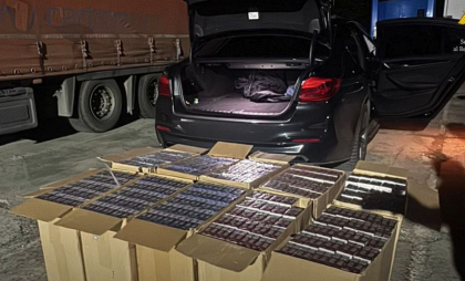 Circa 100 000 țigarete, găsite în două autoturisme, la Găgăuzia. Precizările Serviciului Vamal - VIDEO