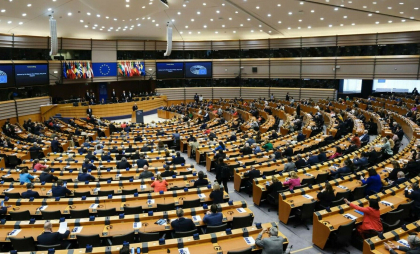 UE va interzice complet importul de gaze rusești până la sfârșitul lui 2027. Două state se opun
