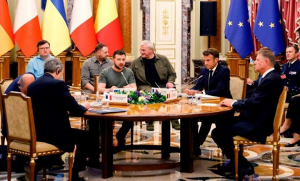 Volodimir Zelenski și liderii UE îl susțin pe Donald Trump să utilizeze actuala linie de front drept „bază” pentru negocierile de pace
