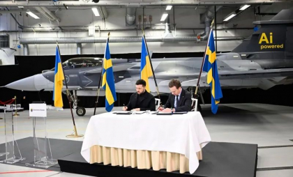 Suedia vrea să furnizeze Ucrainei până la 150 de avioane multirol Gripen într-o comandă fără precedent