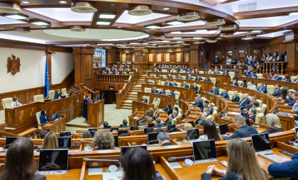 Aproape jumătate din deputații Parlamentului de legislatura a XII-a sunt la primul mandat