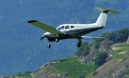 Un avion de mici dimensiuni s-a prăbușit în județul Vaslui. Pilotul a decedat