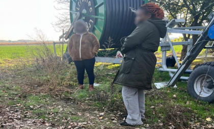 Trei cetățeni străini, depistați la frontiera română: Au încercat să intre ilegal din Moldova în România, traversând Prutul prin înot - FOTO Trei cetățeni străini, depistați la frontiera română: Au încercat să intre ilegal din Moldova în România, traversând Prutul prin înot - FOTO