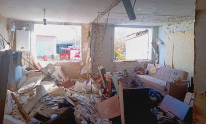 Explozie într-un apartament din Florești: Două persoane rănite, 51 evacuate și pagube semnificative în bloc - FOTO Explozie într-un apartament din Florești: Două persoane rănite, 51 evacuate și pagube semnificative în bloc - FOTO