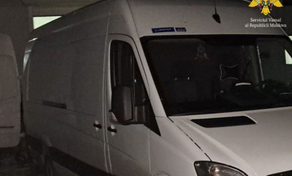 30 de zile de arest pentru cei șase bănuiți implicați în schema de contrabandă, cu aproape două milioane de țigări, de la Lipcani  30 de zile de arest pentru cei șase bănuiți implicați în schema de contrabandă, cu aproape două milioane de țigări, de la Lipcani