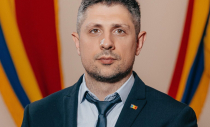 Vladislav Cojuhari, secretar general al MAI, ar putea fi numit ministru al Justiției în viitorul Guvern condus de Alexandru Munteanu Vladislav Cojuhari, secretar general al MAI, ar putea fi numit ministru al Justiției în viitorul Guvern condus de Alexandru Munteanu