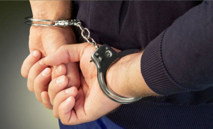 Un tânăr de 24 de ani a fost condamnat la 4 ani și jumătate de închisoare pentru huliganism comis în stare de ebrietate în centrul Chișinăului Un tânăr de 24 de ani a fost condamnat la 4 ani și jumătate de închisoare pentru huliganism comis în stare de ebrietate în centrul Chișinăului
