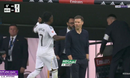 Vinicius Junior: „Mai bine plec!” Atacantul lui Real Madrid a urlat la Xabi Alonso, după ce a fost schimbat în El Clasico Vinicius Junior: „Mai bine plec!” Atacantul lui Real Madrid a urlat la Xabi Alonso, după ce a fost schimbat în El Clasico