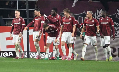 Superliga României: Rapid, victorie categorică în Giulești. Spectacol total în fața Unirii Slobozia - VIDEO Superliga României: Rapid, victorie categorică în Giulești. Spectacol total în fața Unirii Slobozia - VIDEO