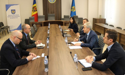 Conducerea ANRE, la întrevedere cu reprezentanții Ambasadei SUA: Au discutat despre sancțiunile aplicate companiilor ruse Rosneft și Lukoil
Conducerea ANRE, la întrevedere cu reprezentanții Ambasadei SUA: Au discutat despre sancțiunile aplicate companiilor ruse Rosneft și Lukoil