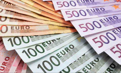 Curs valutar BNM pentru 29 octombrie. Cât costă un euro și un dolar - FOTO