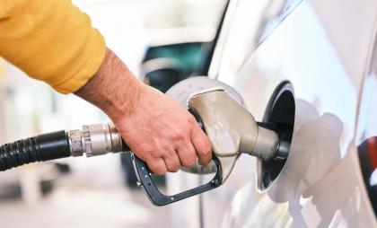 Carburanții, tot mai scumpi. Noile prețuri stabilite de ANRE pentru benzină și motorină - FOTO Carburanții, tot mai scumpi. Noile prețuri stabilite de ANRE pentru benzină și motorină - FOTO